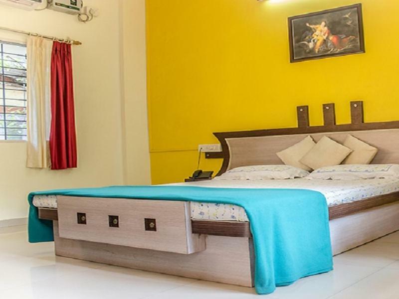 Maitreya Beach Resort Дивеагар Экстерьер фото